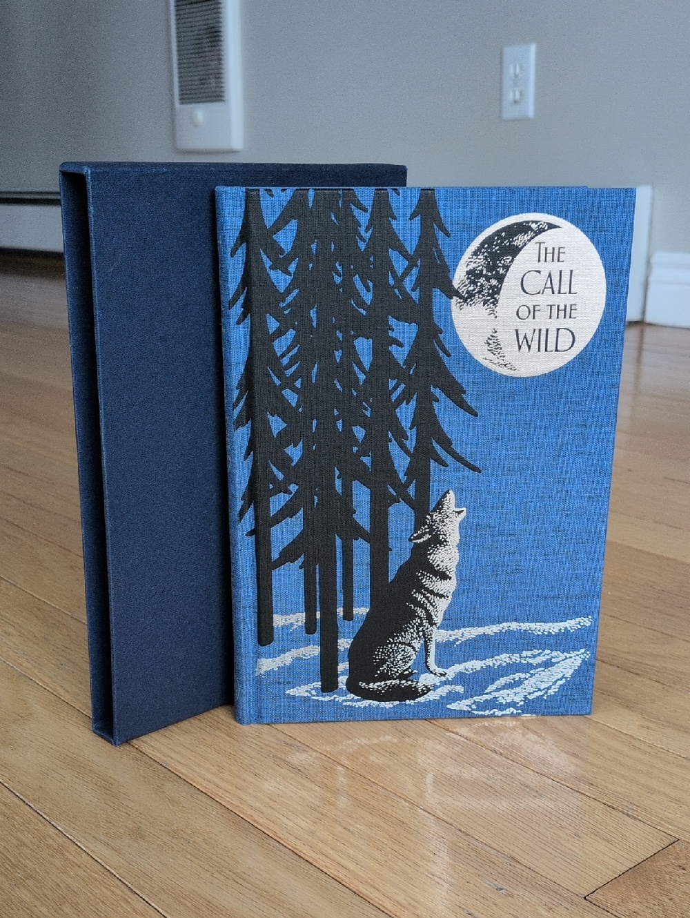 The Call Of The Wild Folio Society edition Jack London’s timeless masterpiece